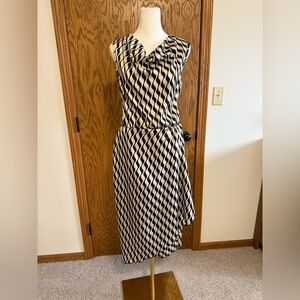 Black and Beige Satin Sleeveless Dress